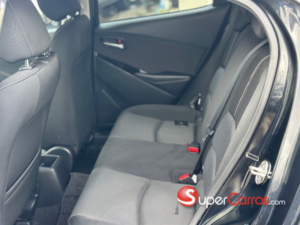 2019 Mazda Demio — foto 7 / 9