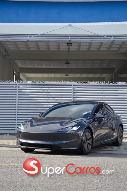 2026 Tesla Model 3 Highland — foto 2 / 7