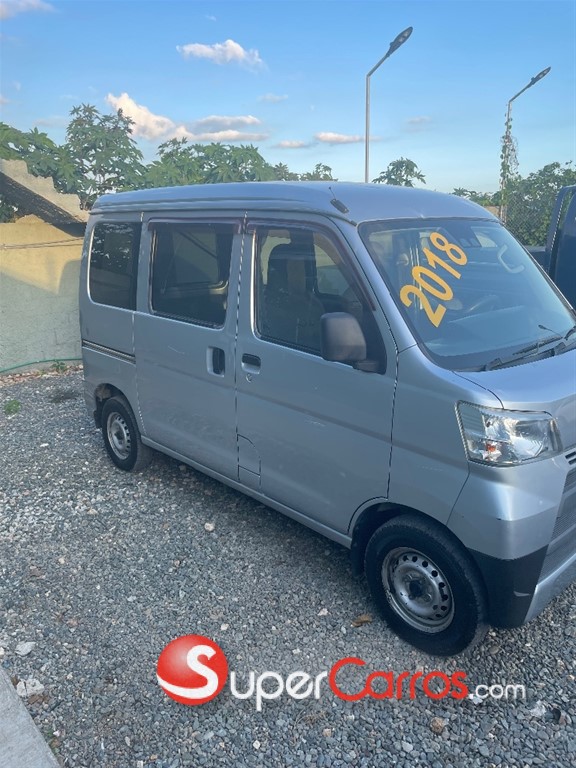 2018 Daihatsu Hijet — foto 5 / 8