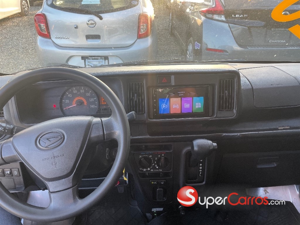 2018 Daihatsu Hijet — foto 8 / 8