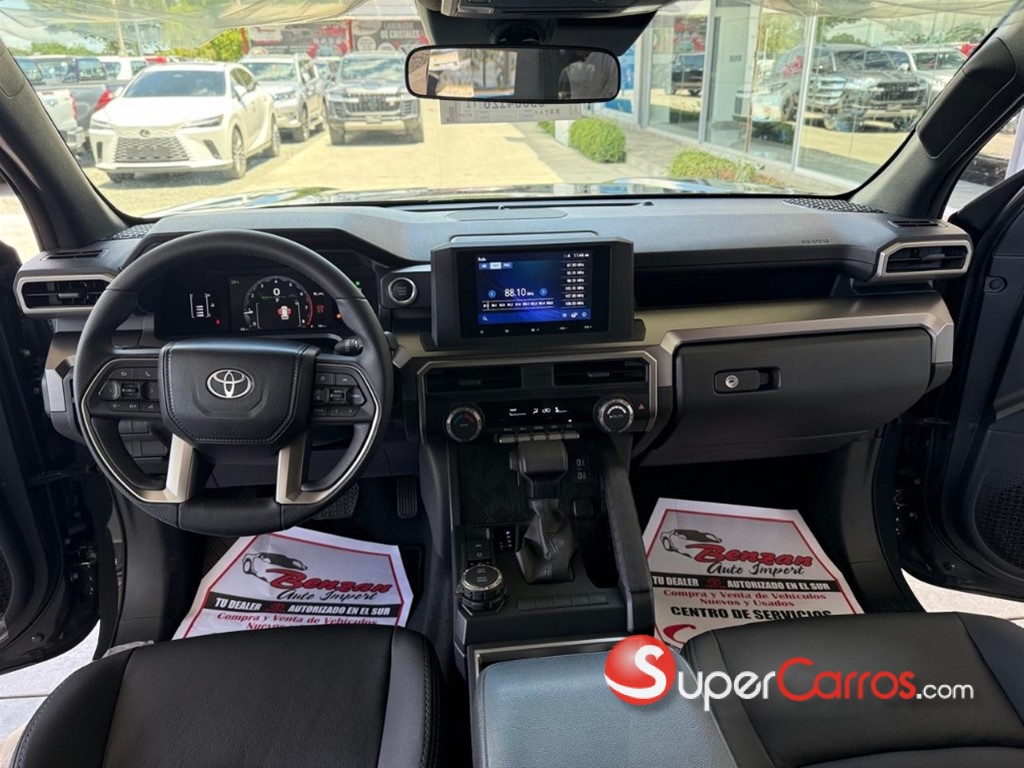 2026 Toyota 4 Runner SR5 — foto 5 / 9