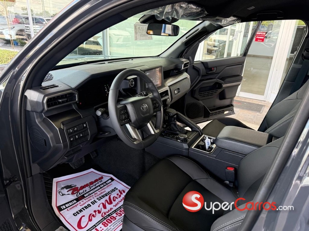 2026 Toyota 4 Runner SR5 — foto 9 / 9