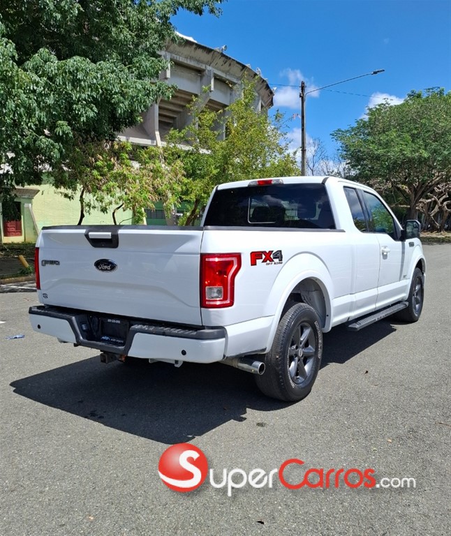 2017 Ford F 150 XLT ECOBOOST — foto 5 / 10