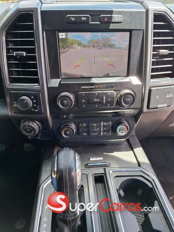 2017 Ford F 150 XLT ECOBOOST — foto 9 / 10