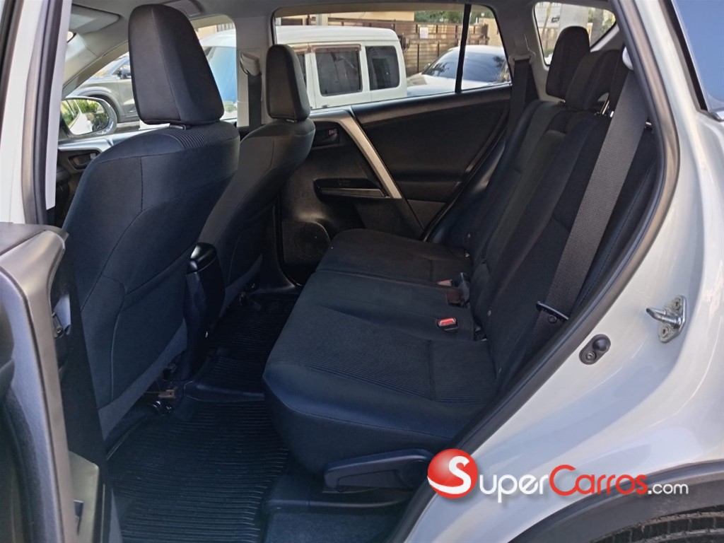 2017 Toyota RAV4 LE — foto 8 / 8