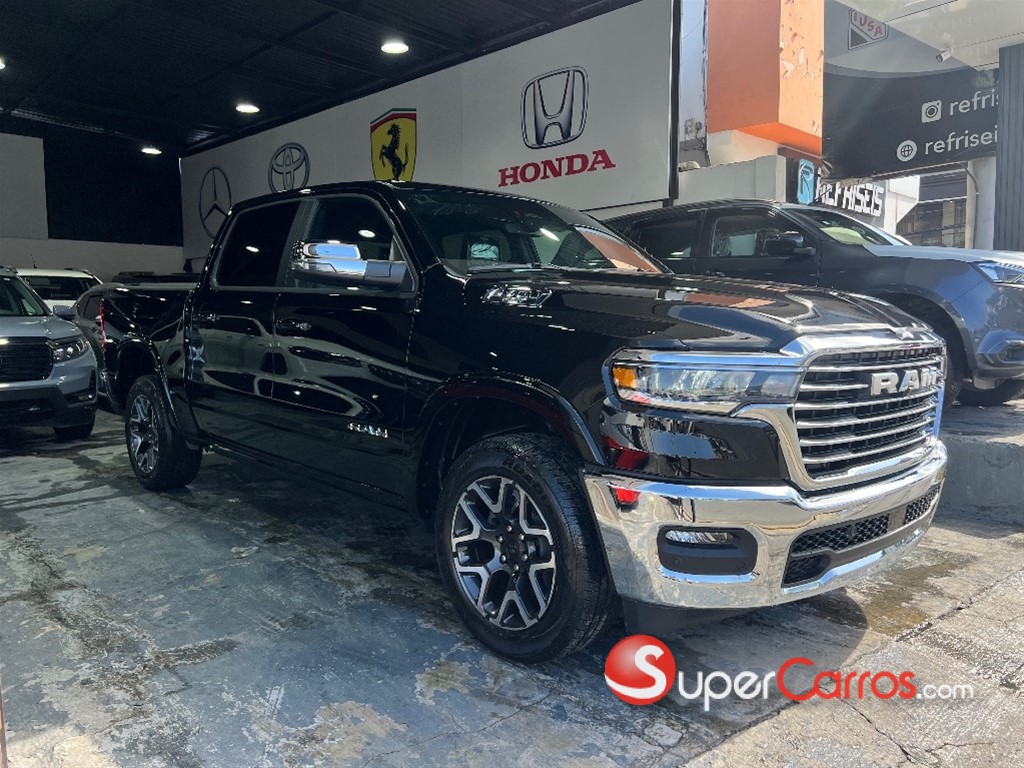 2025 Dodge Ram Laramie — foto 3 / 12