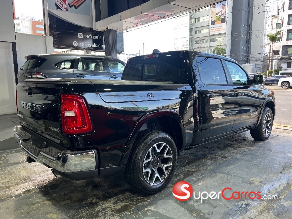 2025 Dodge Ram Laramie — foto 4 / 12