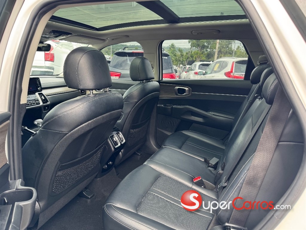 2021 Kia Sorento Limited — foto 8 / 11