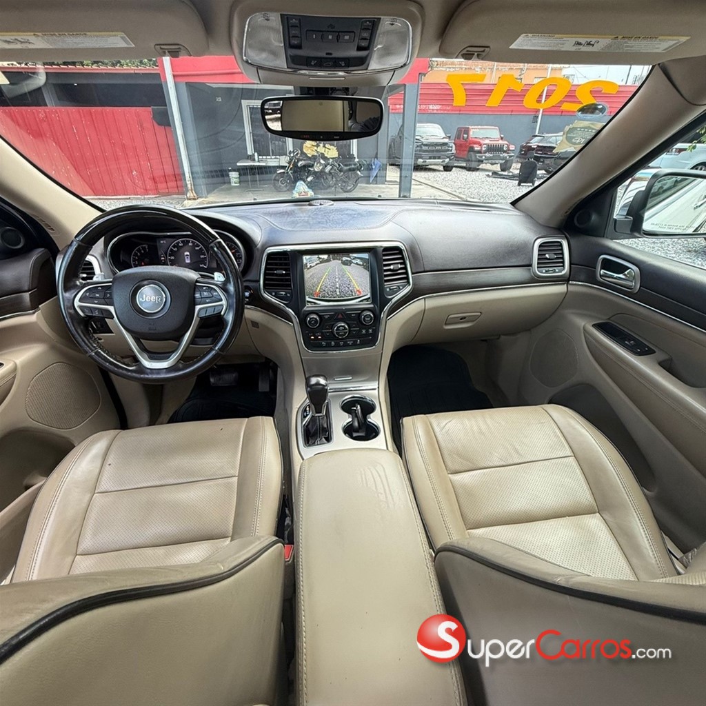 2017 Jeep Grand Cherokee Overland — foto 8 / 12