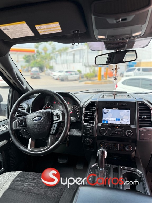 2019 Ford F 150 XLT — foto 7 / 8