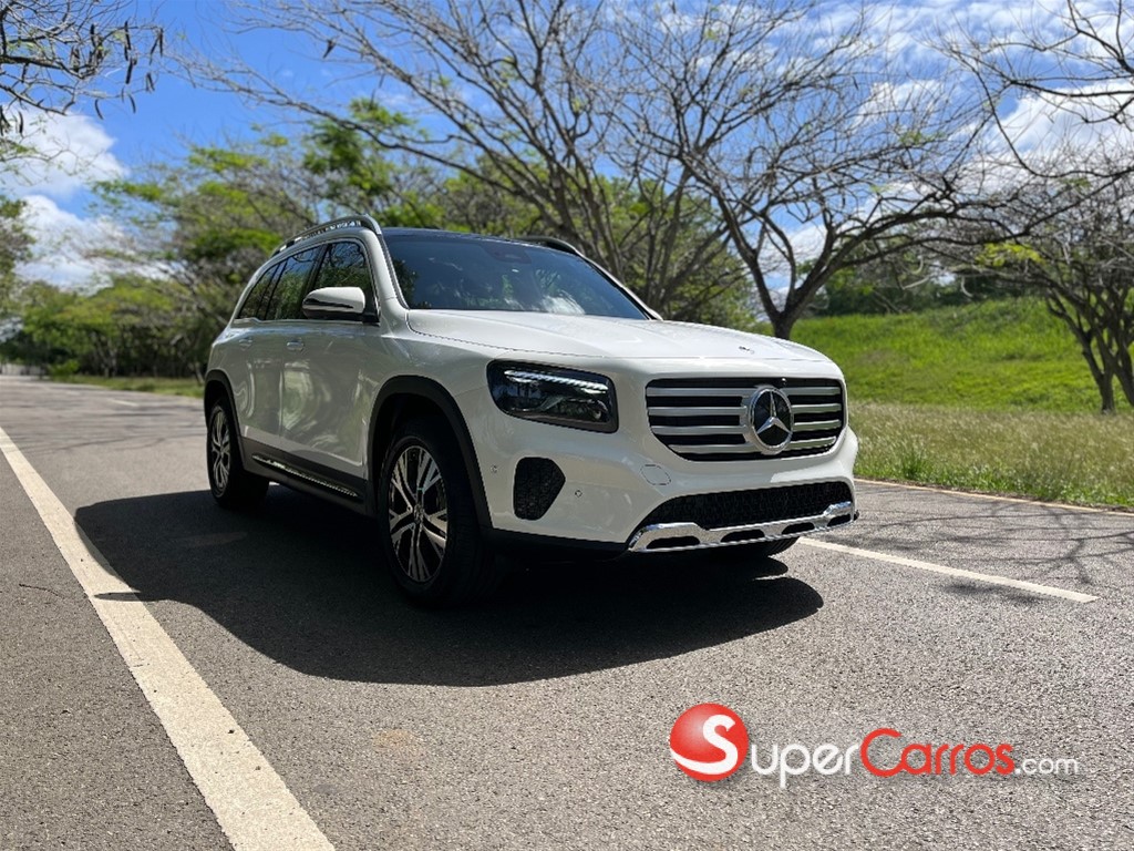2025 Mercedes-Benz Clase GLB 200 Progressive — foto 2 / 12