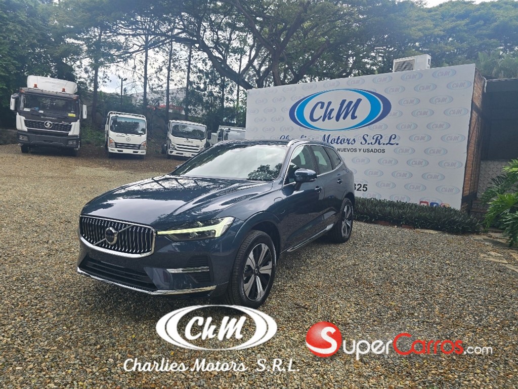 2025 Volvo XC60 Plus Recharge