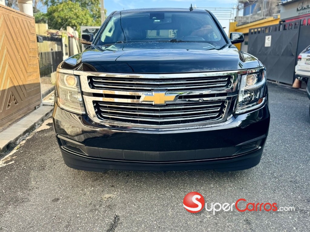 2016 Chevrolet Tahoe LT — foto 2 / 8
