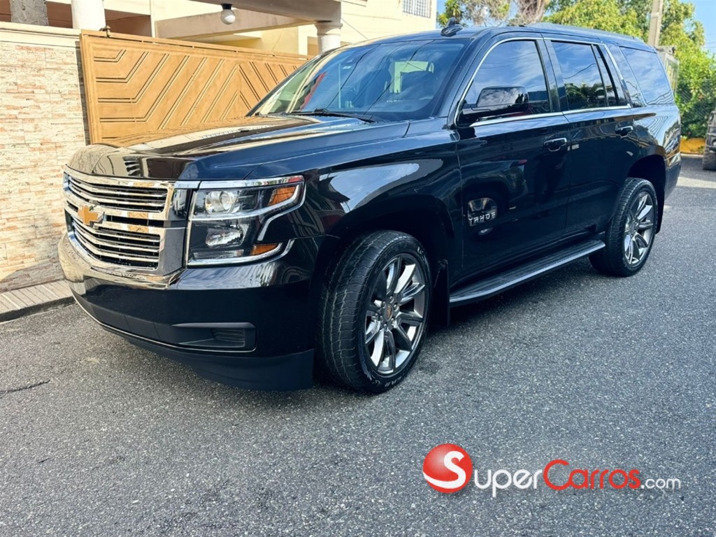 2016 Chevrolet Tahoe LT — foto 3 / 8