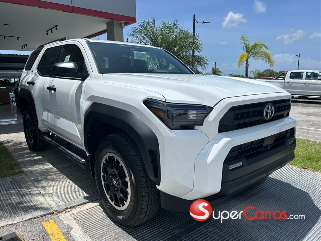 2026 Toyota 4 Runner SR5 — foto 5 / 9
