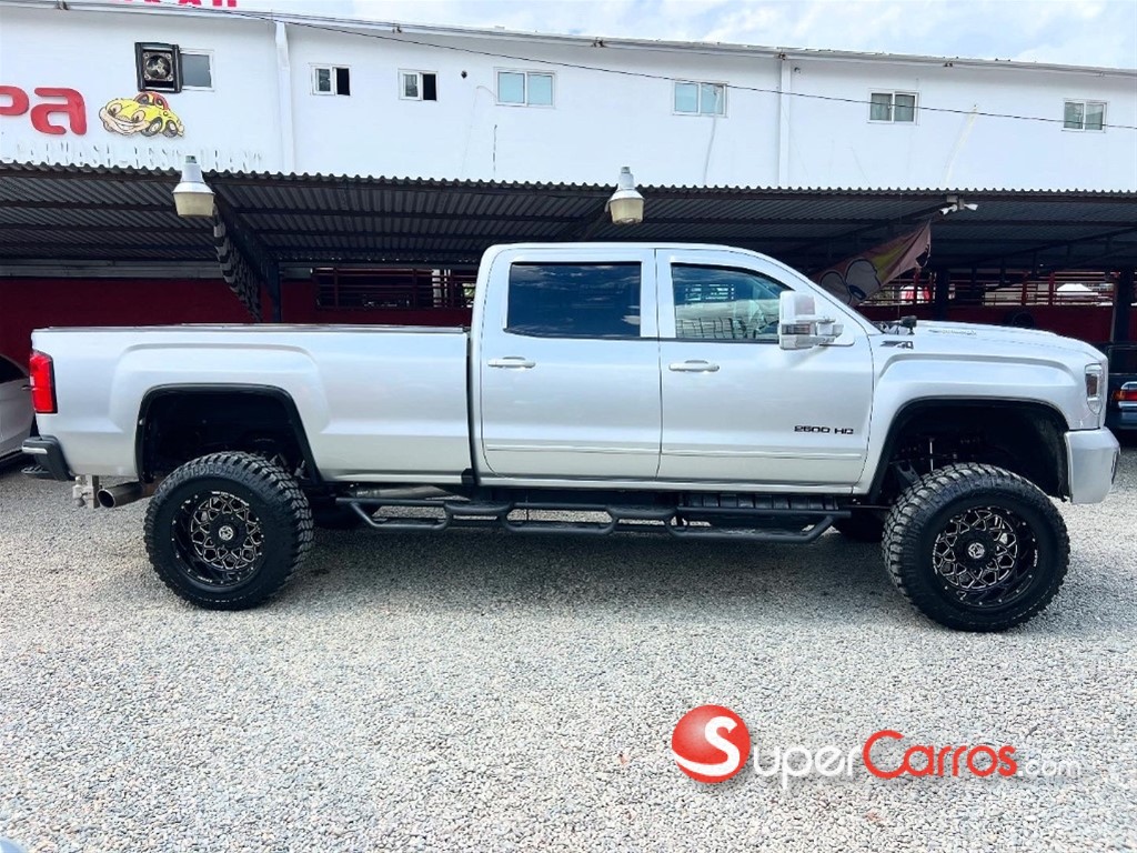 2017 GMC Sierra 2500 HD — foto 12 / 12