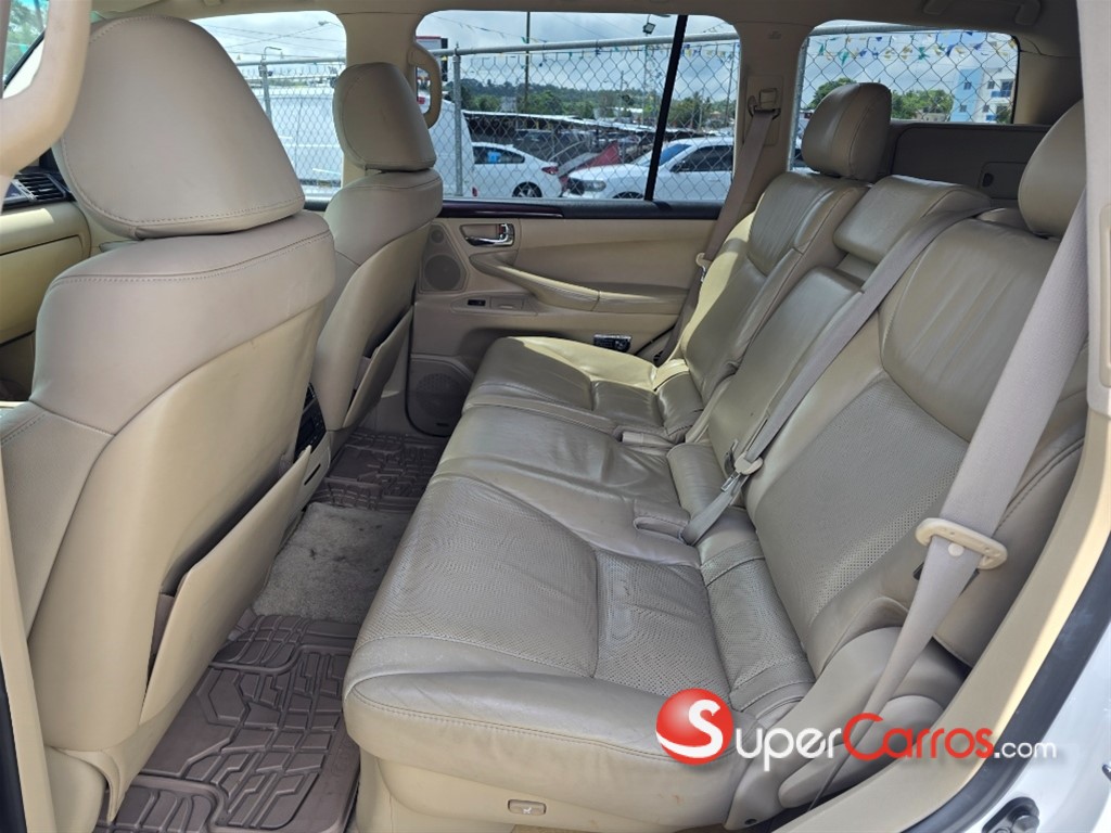 2011 Lexus LX 570 — foto 6 / 12