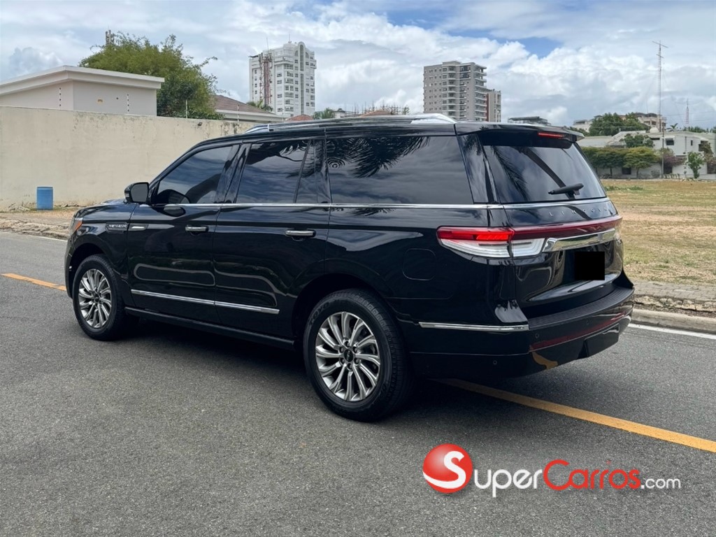 2023 Lincoln Navigator Premier — foto 3 / 12