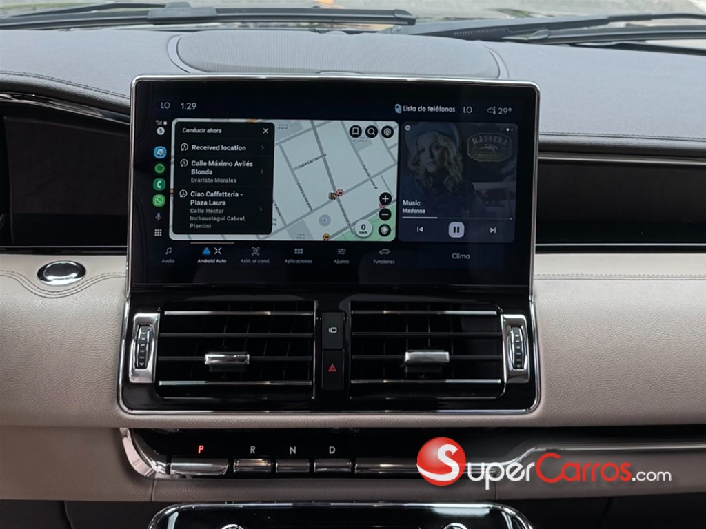 2023 Lincoln Navigator Premier — foto 10 / 12