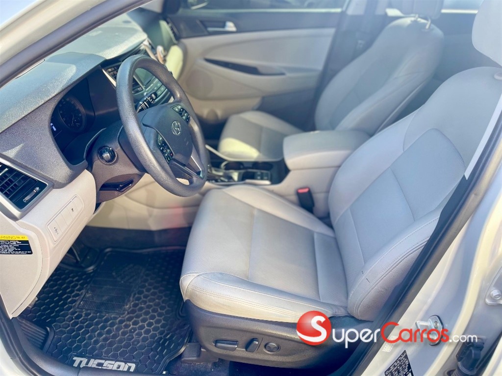 2016 Hyundai Tucson SE — foto 6 / 9