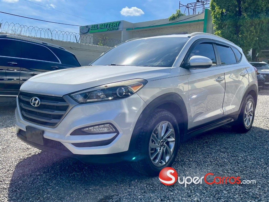 2016 Hyundai Tucson SE — foto 7 / 9