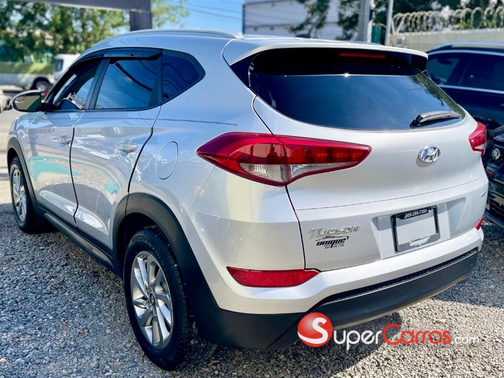 2016 Hyundai Tucson SE — foto 9 / 9