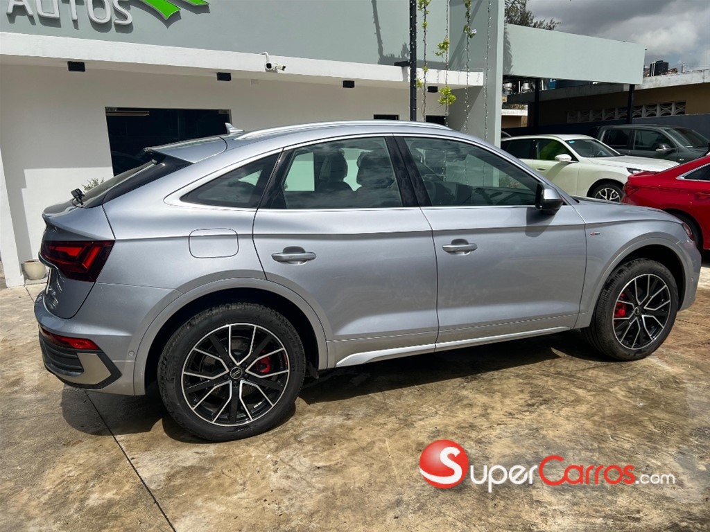 2025 Audi Q5 S-Line Sportback — foto 2 / 9