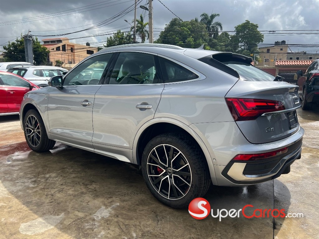 2025 Audi Q5 S-Line Sportback — foto 3 / 9