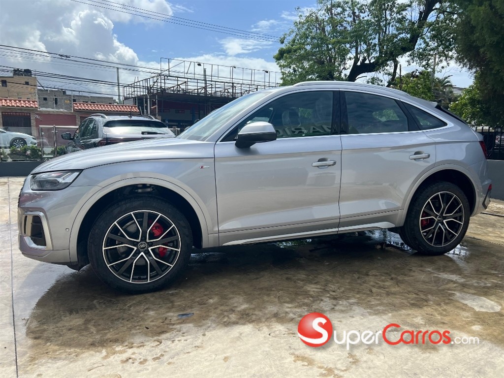2025 Audi Q5 S-Line Sportback — foto 8 / 9