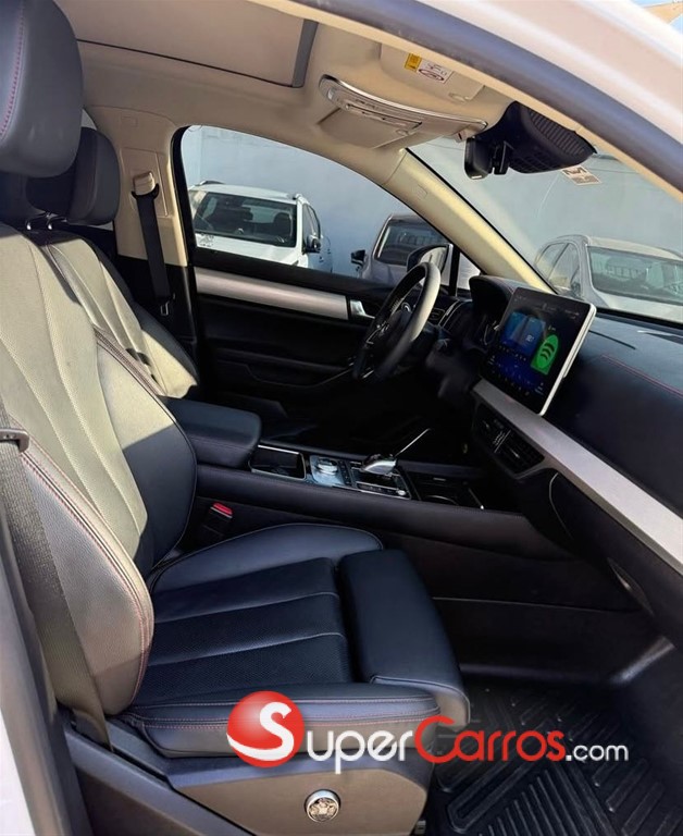 2021 BYD Tang — foto 3 / 5