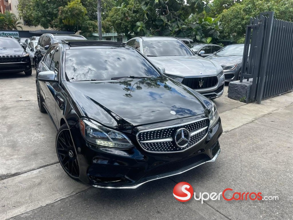2015 Mercedes-Benz Clase E 300 4MATIC — foto 2 / 10