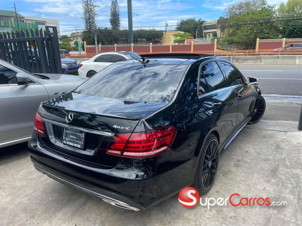 2015 Mercedes-Benz Clase E 300 4MATIC — foto 5 / 10