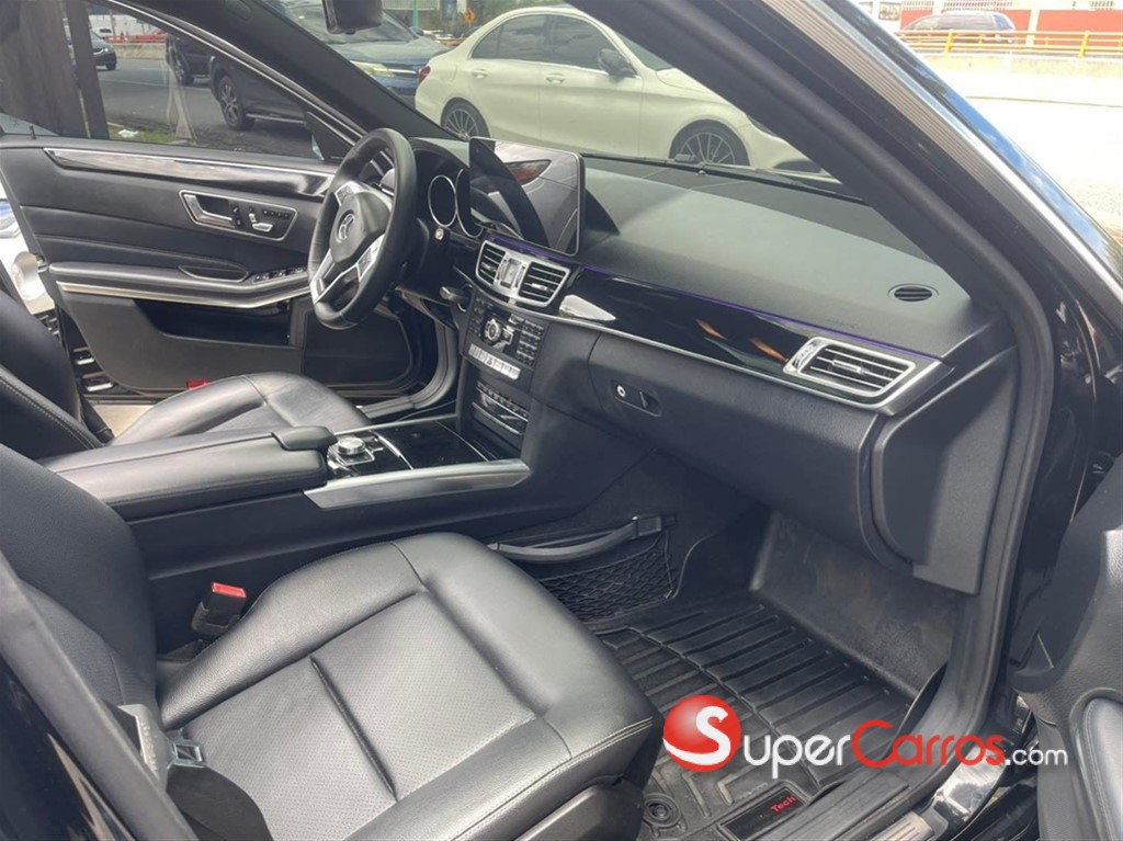 2015 Mercedes-Benz Clase E 300 4MATIC — foto 8 / 10