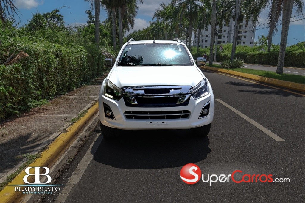 2017 Isuzu DMAX — foto 2 / 9