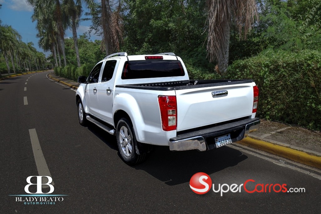 2017 Isuzu DMAX — foto 8 / 9