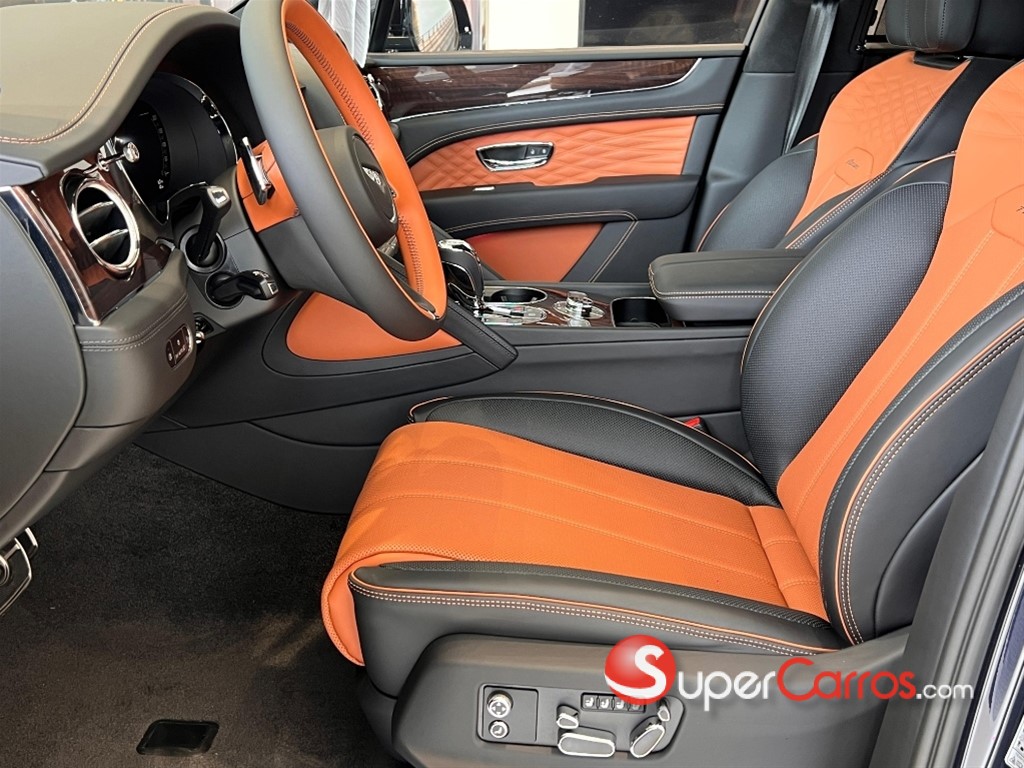 2025 Bentley Bentayga — foto 6 / 11
