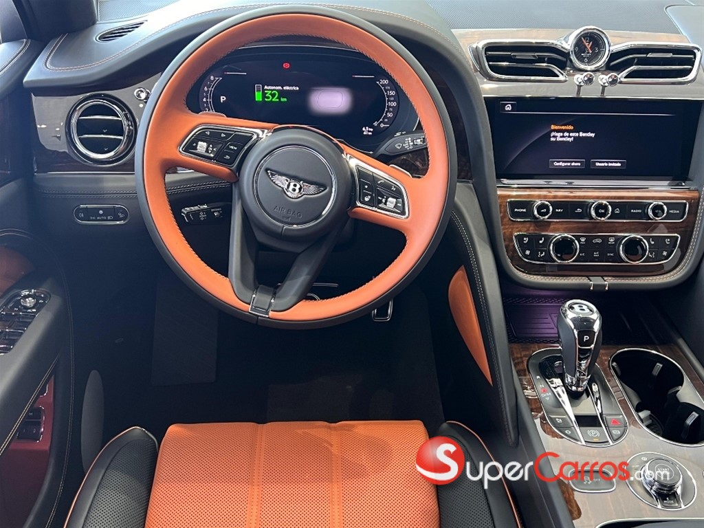 2025 Bentley Bentayga — foto 8 / 11
