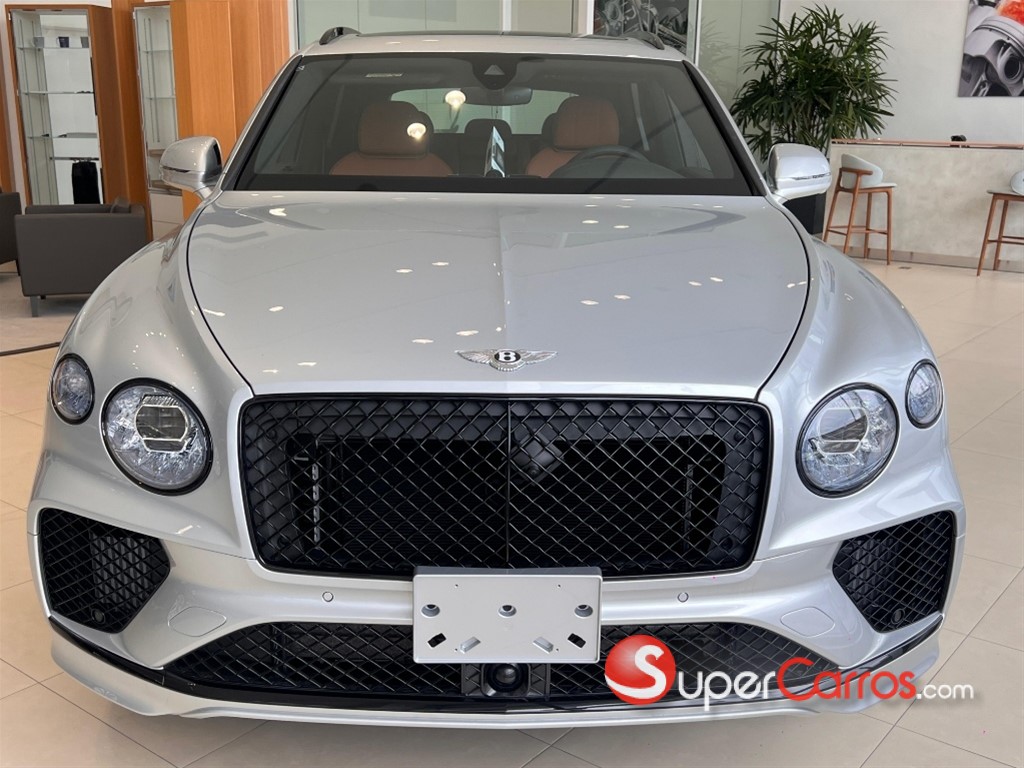 2024 Bentley Bentayga — foto 2 / 10