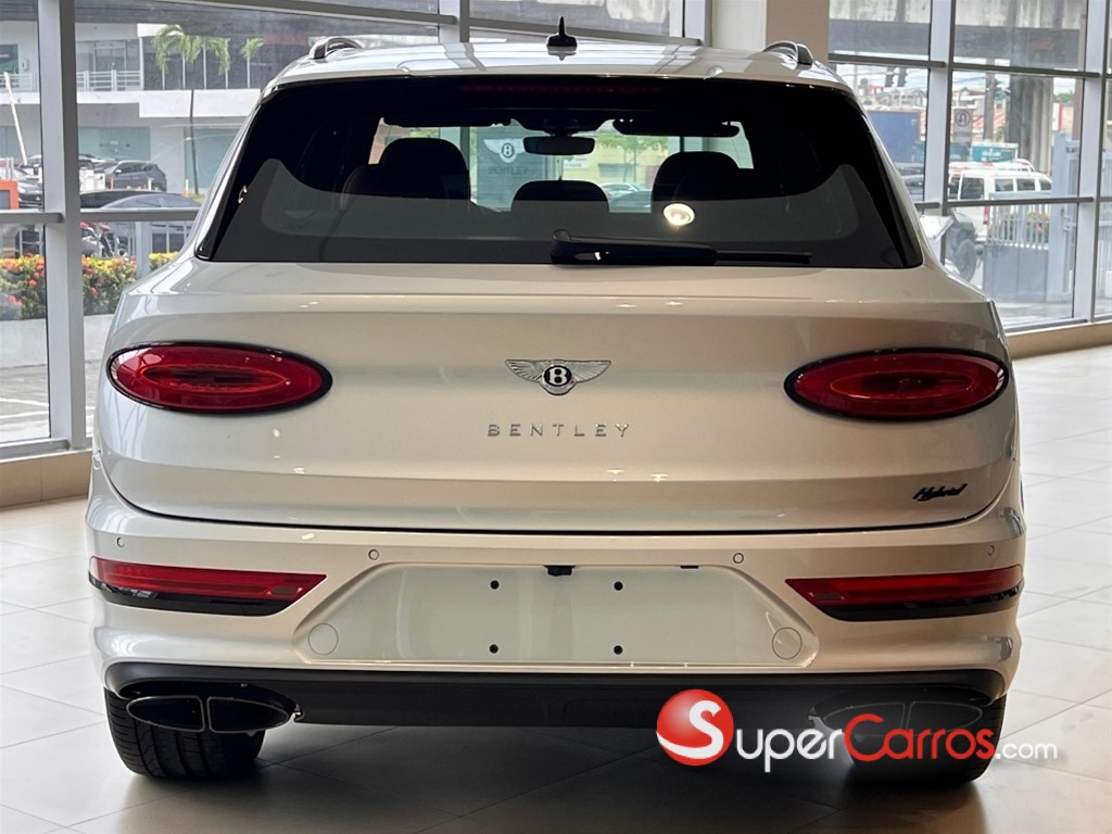 2024 Bentley Bentayga — foto 3 / 10