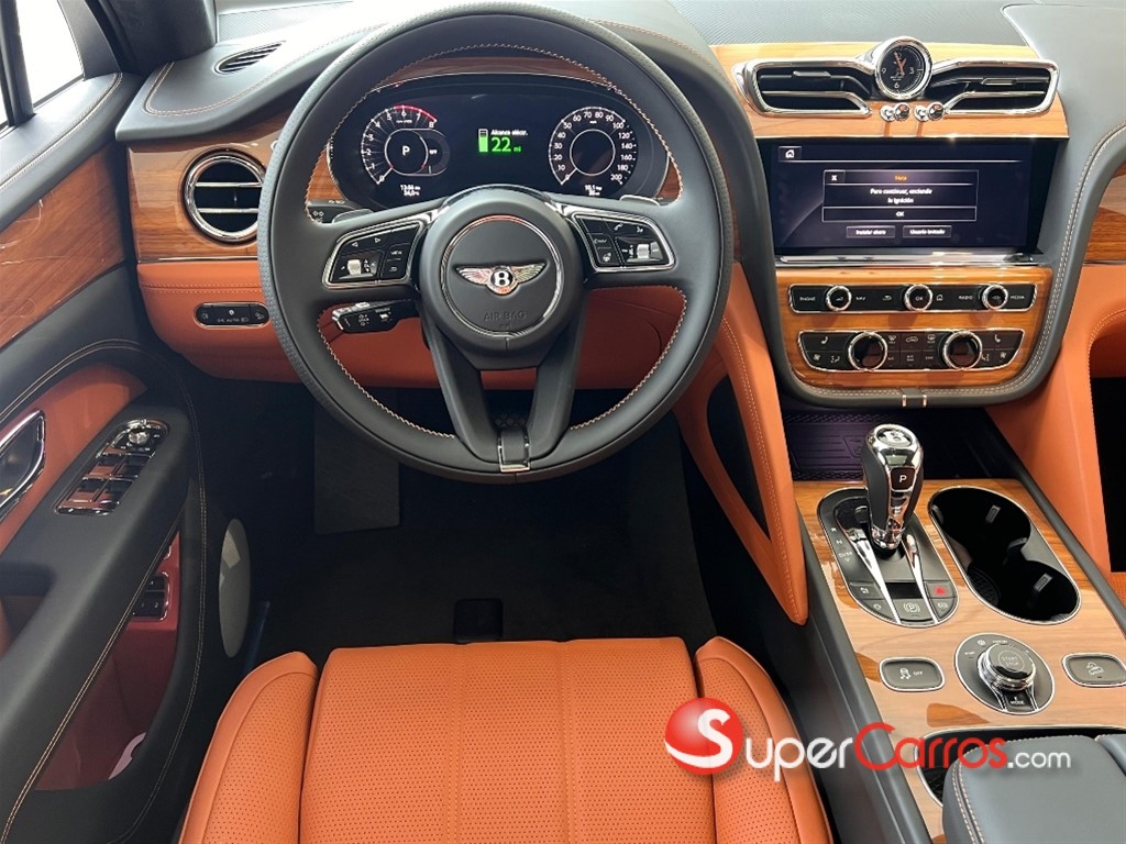 2024 Bentley Bentayga — foto 8 / 10