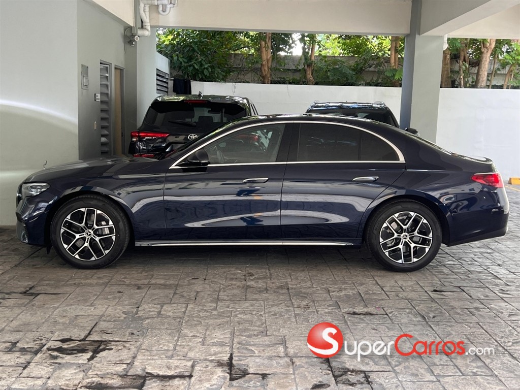 2026 Mercedes-Benz Clase E 300 — foto 5 / 11