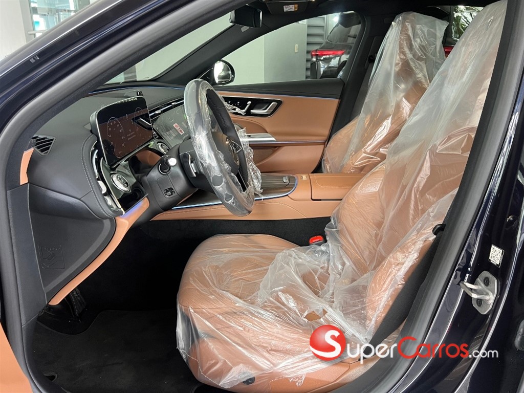 2026 Mercedes-Benz Clase E 300 — foto 6 / 11