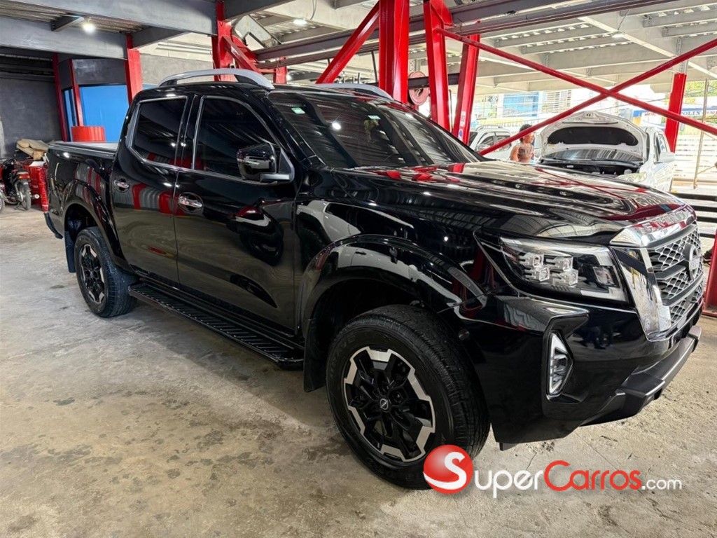 2024 Nissan Frontier LE — foto 3 / 5