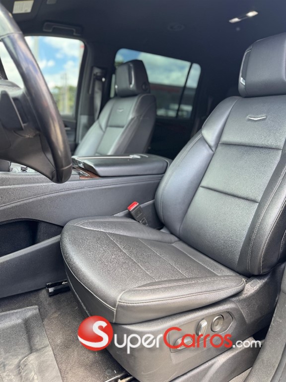 2022 Cadillac Escalade Premium Luxury Long — foto 6 / 7
