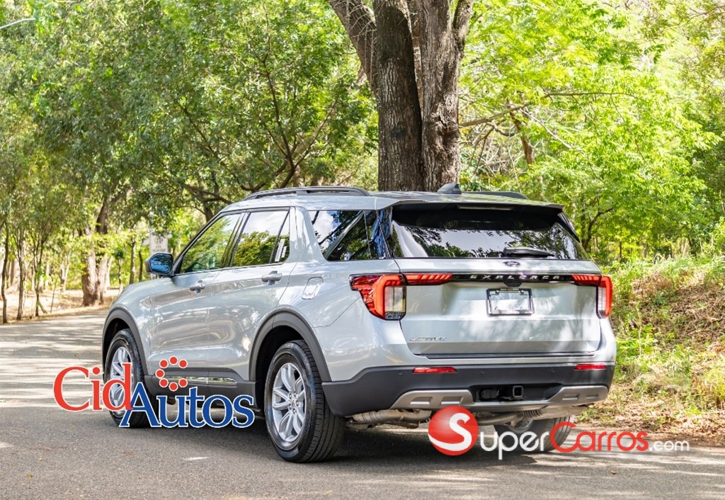 2025 Ford Explorer Active — foto 3 / 11