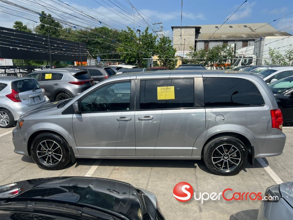 2019 Dodge Grand Caravan — foto 6 / 9