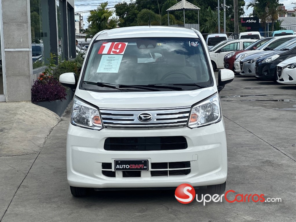 2019 Daihatsu Move — foto 2 / 9