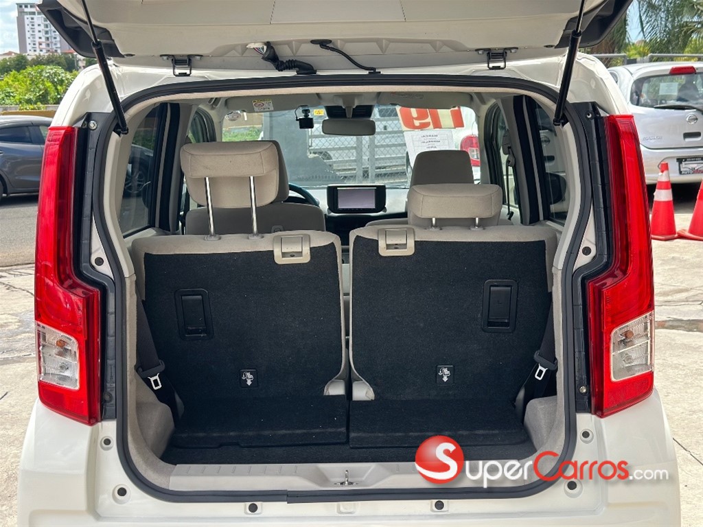 2019 Daihatsu Move — foto 8 / 9