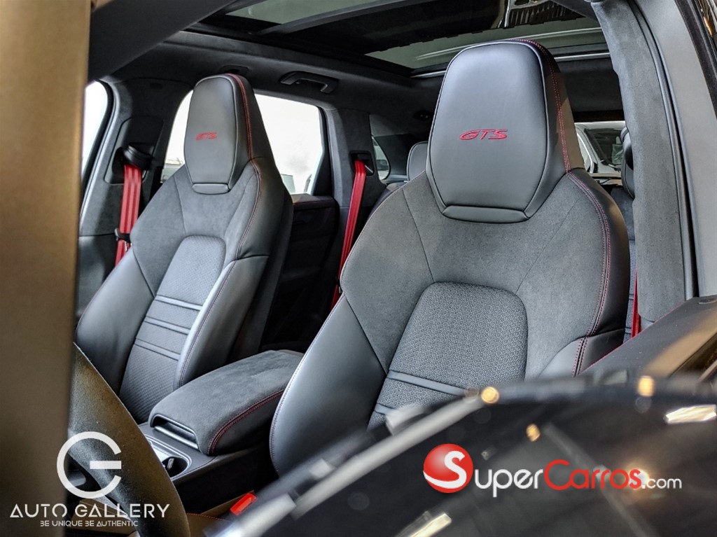 2025 Porsche Cayenne GTS — foto 10 / 11