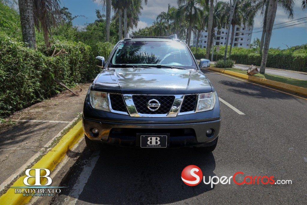 2012 Nissan Navara Titanium — foto 3 / 11